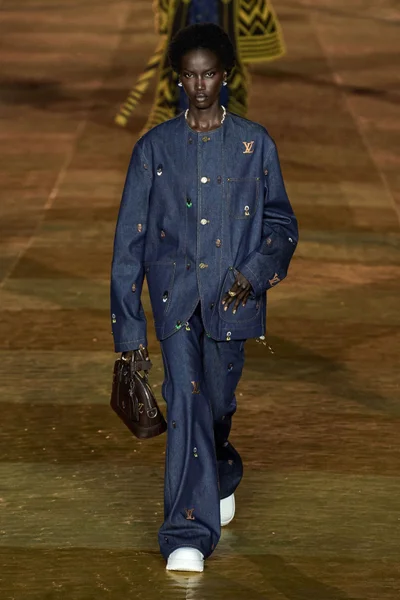 Look 51